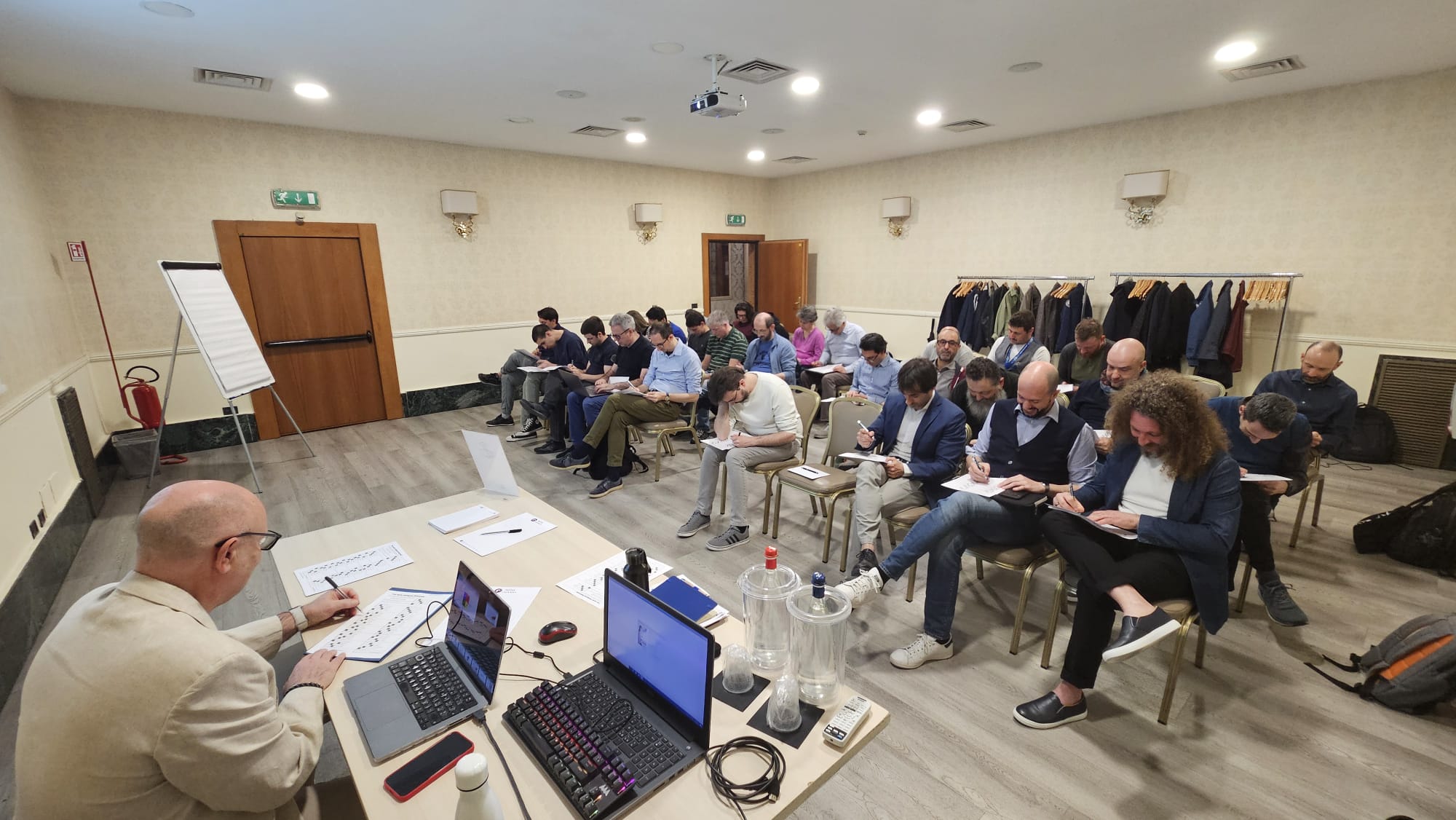 Enrico Biolo coinvolge il team di InnoTech in un test di IntelligenzaRelazionale